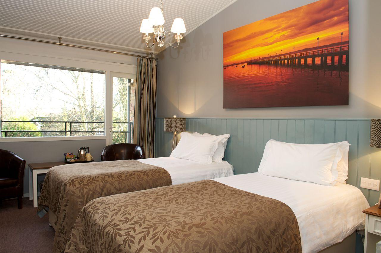 Potters Heron Hotel Romsey Phòng bức ảnh